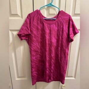 Lululemon women’s swiftly